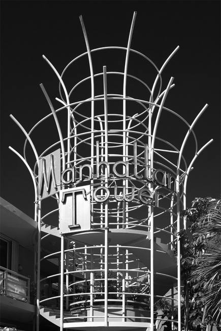 Manhattan Tower photo by Robin Hill (c) LO RES