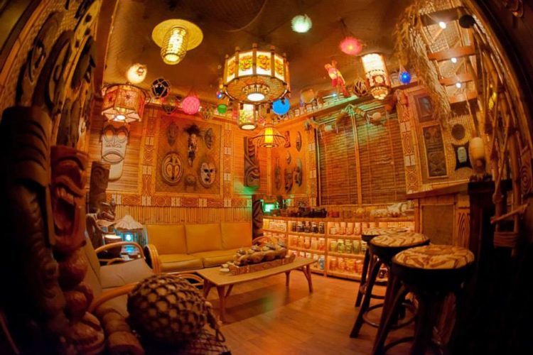 Herb Kane and Bob Van Dorpe MaiKai History and Mystery Book